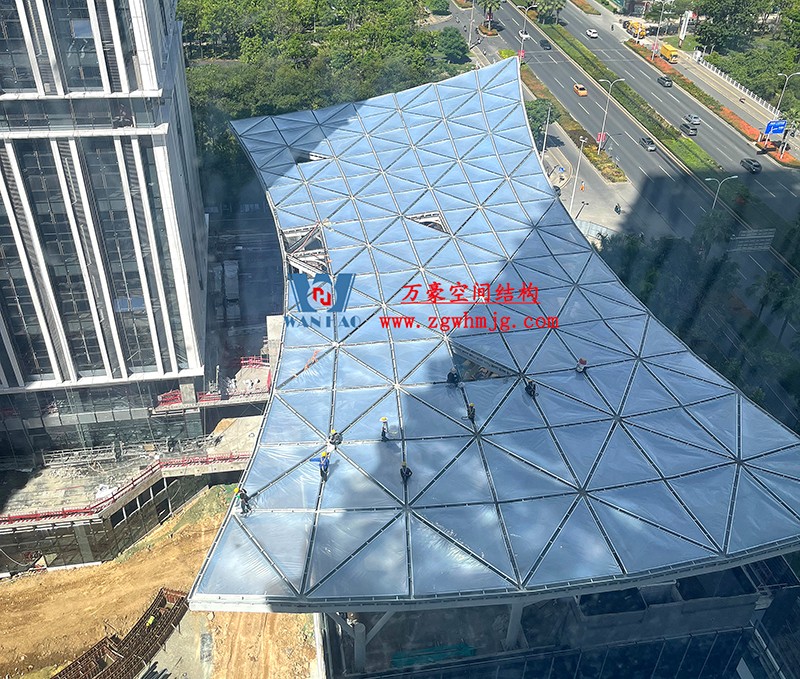 縱使烈日炎炎，腳步從未止歇！海南這個ETFE氣枕膜項目施工進度有最新消息