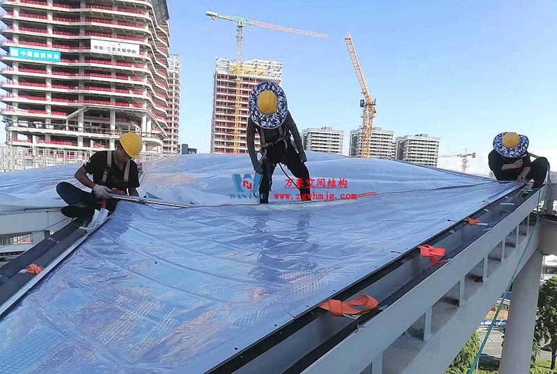 縱使烈日炎炎，腳步從未止歇！海南這個ETFE氣枕膜項目施工進度有最新消息