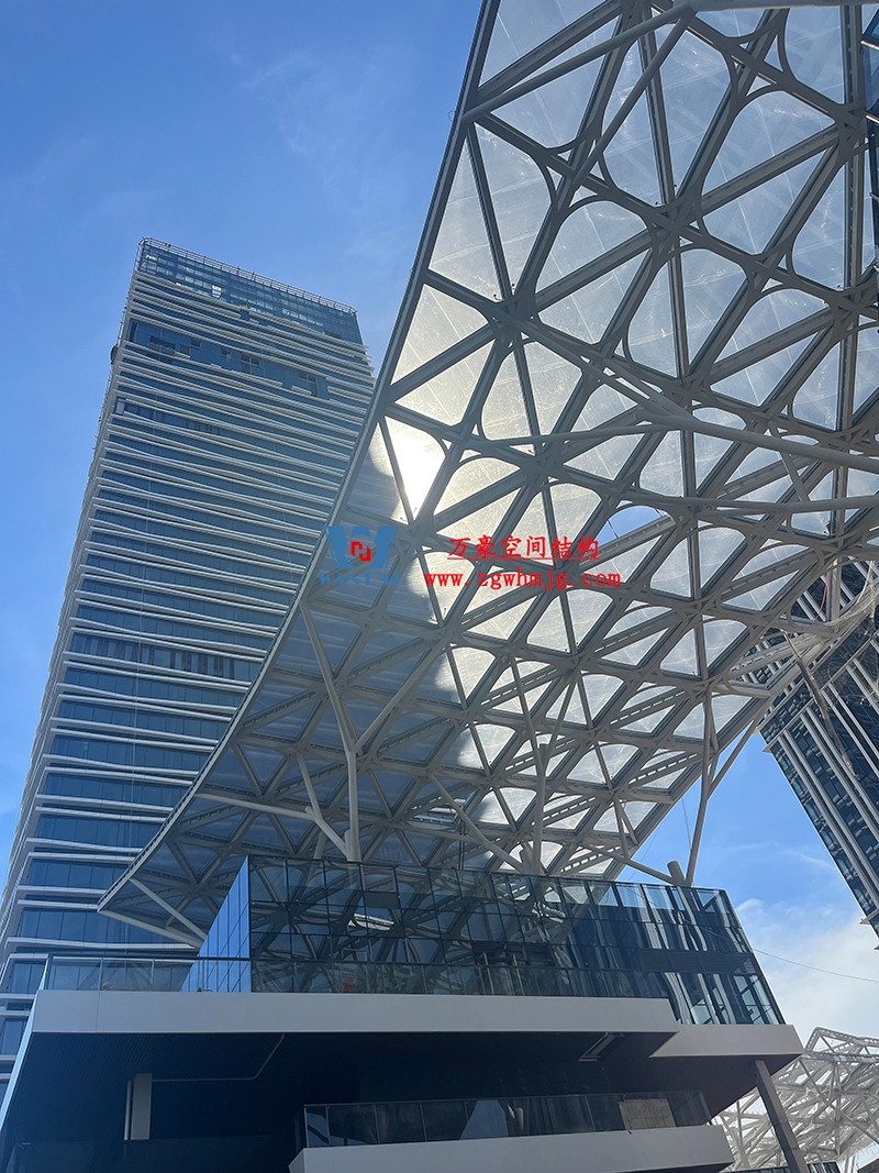 縱使烈日炎炎，腳步從未止歇！海南這個ETFE氣枕膜項目施工進度有最新消息