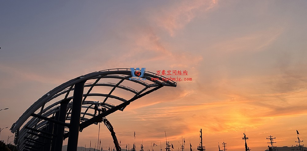 全面加速建設(shè)，創(chuàng)建優(yōu)質(zhì)精品工程