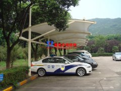 膜結(jié)構(gòu)停車棚造價多少合適？簡易車棚膜結(jié)構(gòu)低價市場分析