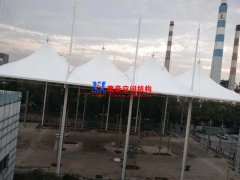張拉膜結(jié)構(gòu)雨棚遮陽(yáng)棚好嗎？為什么張拉膜雨棚遮陽(yáng)棚如此受歡迎？