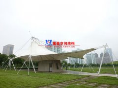 景觀(guān)膜結(jié)構(gòu)設(shè)計(jì)的找型方法